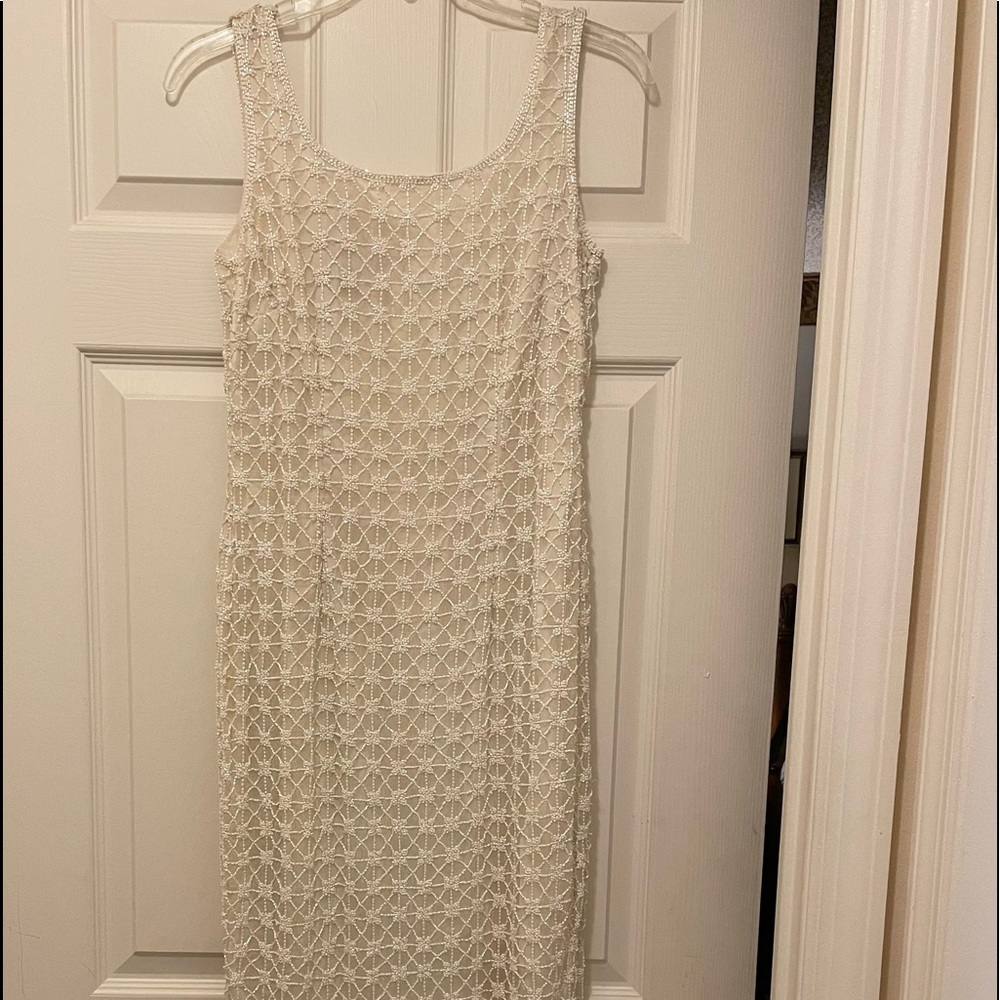 Stenay silk beaded full length sleeveless cocktail gown; size: 4